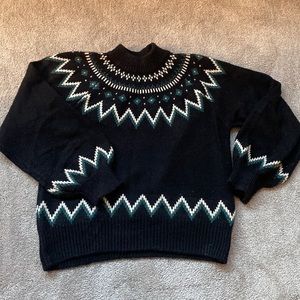 Black nordic sweater
